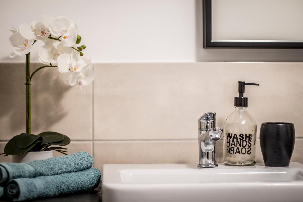 Appartamento City Park Beauty With Ac, Wifi Budapest Esterno foto